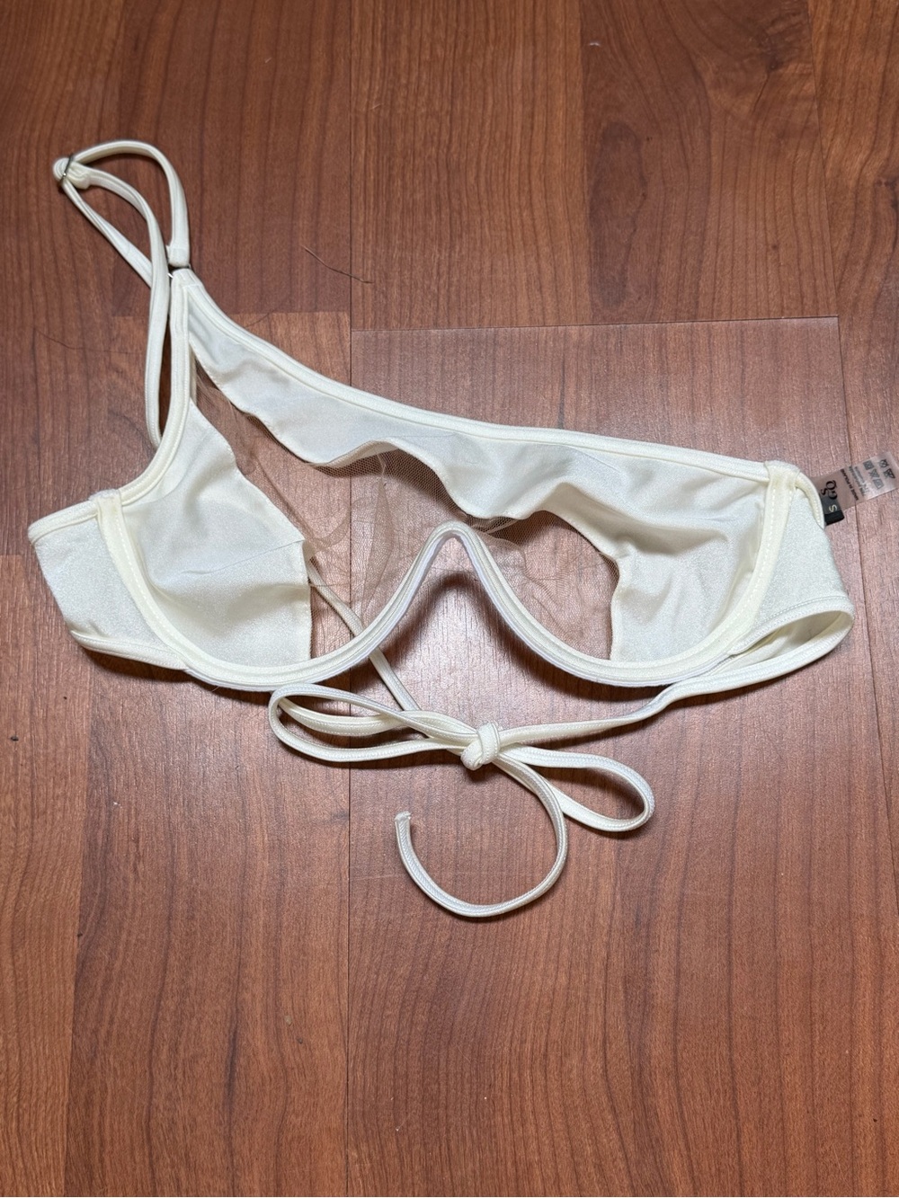 God Saves the Queen Women's Cream Underwire Bikini Top